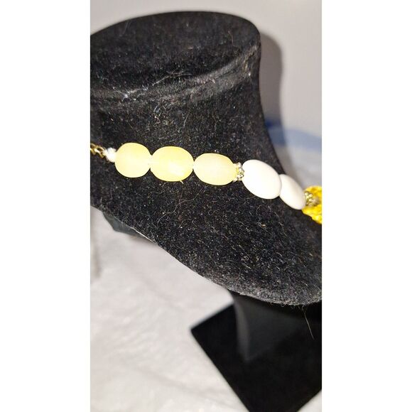 Acrylic Women's Necklace Vintage 90's Beaded Yellow Office Siren Grandmacore Y2K - Picture 7 of 9